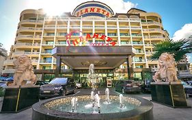 Планета Хотел&Аквапарк - Ол Инклузив